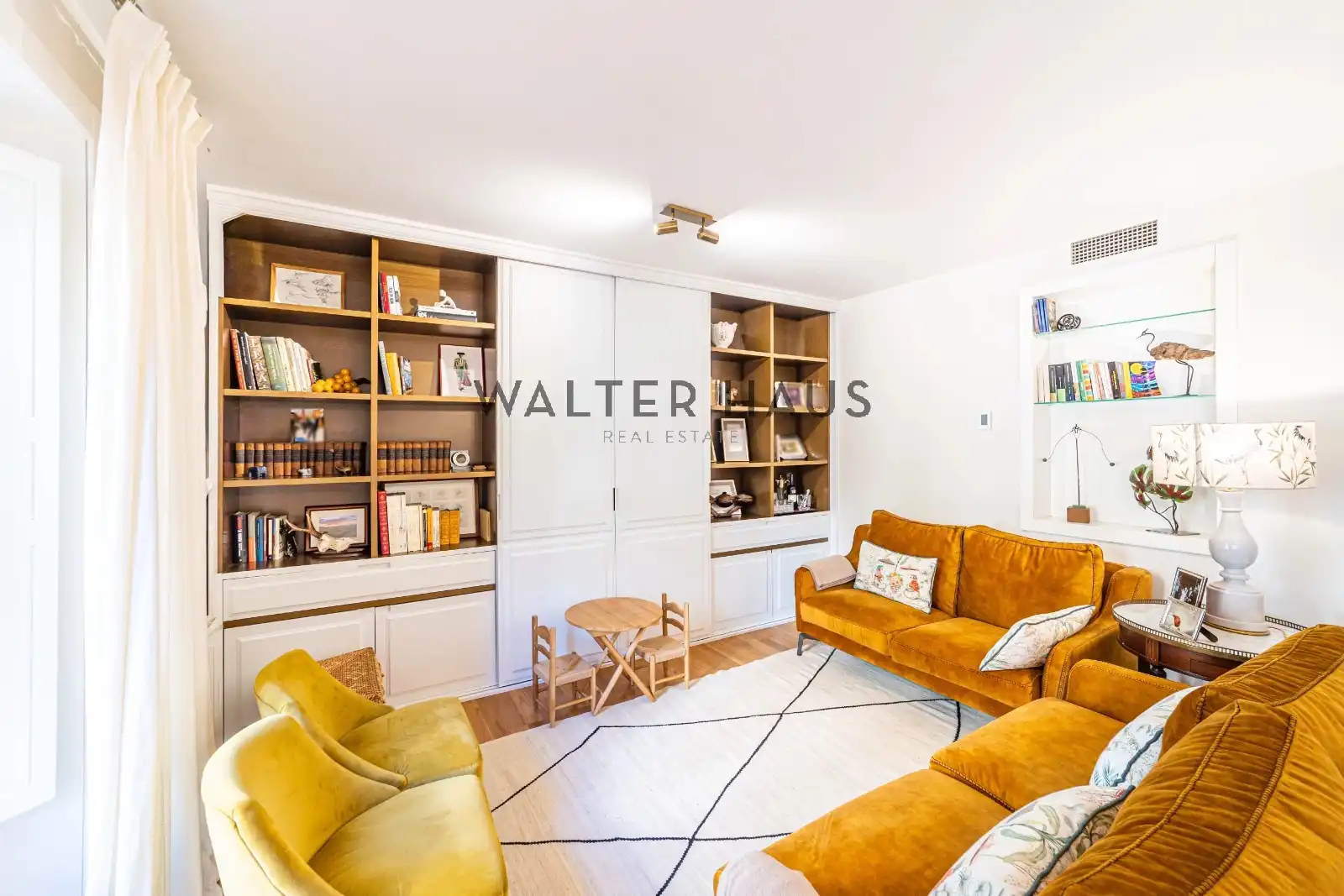 Flat with lift for sale in Calle de José Ortega y Gasset