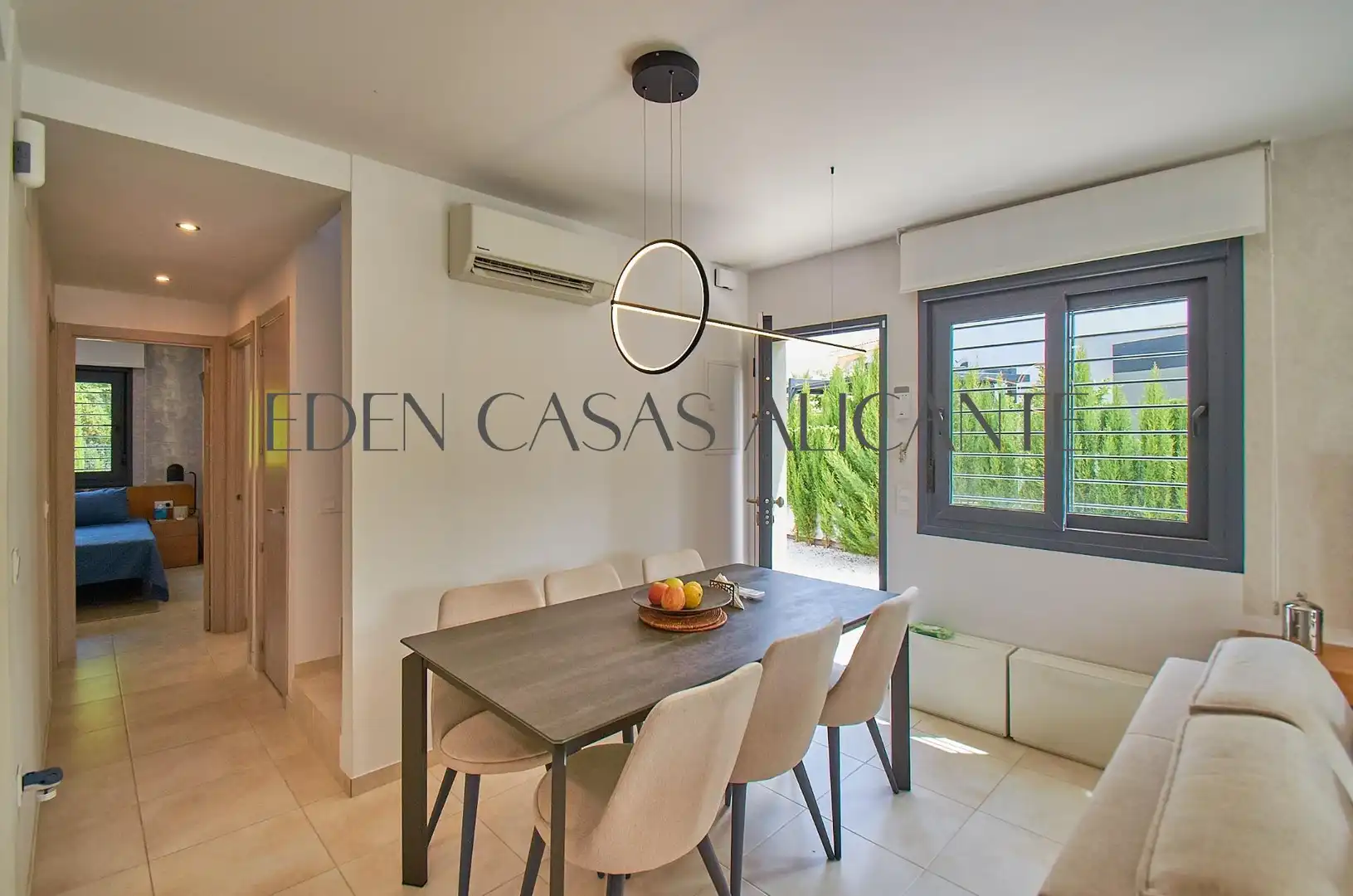 Comedor de Casa adosada en venta en Busot con Aire acondicionado, Calefacción y Jardín privado