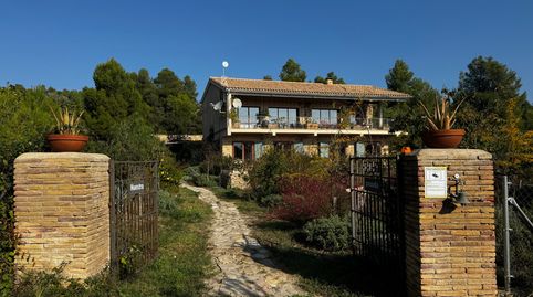 Casa rural con núcleo zoológico y permiso de acampada