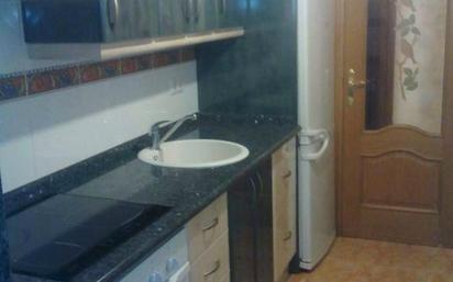 Cuina de Pis en venda en  Valencia Capital amb Moblat, Forn i Rentadora