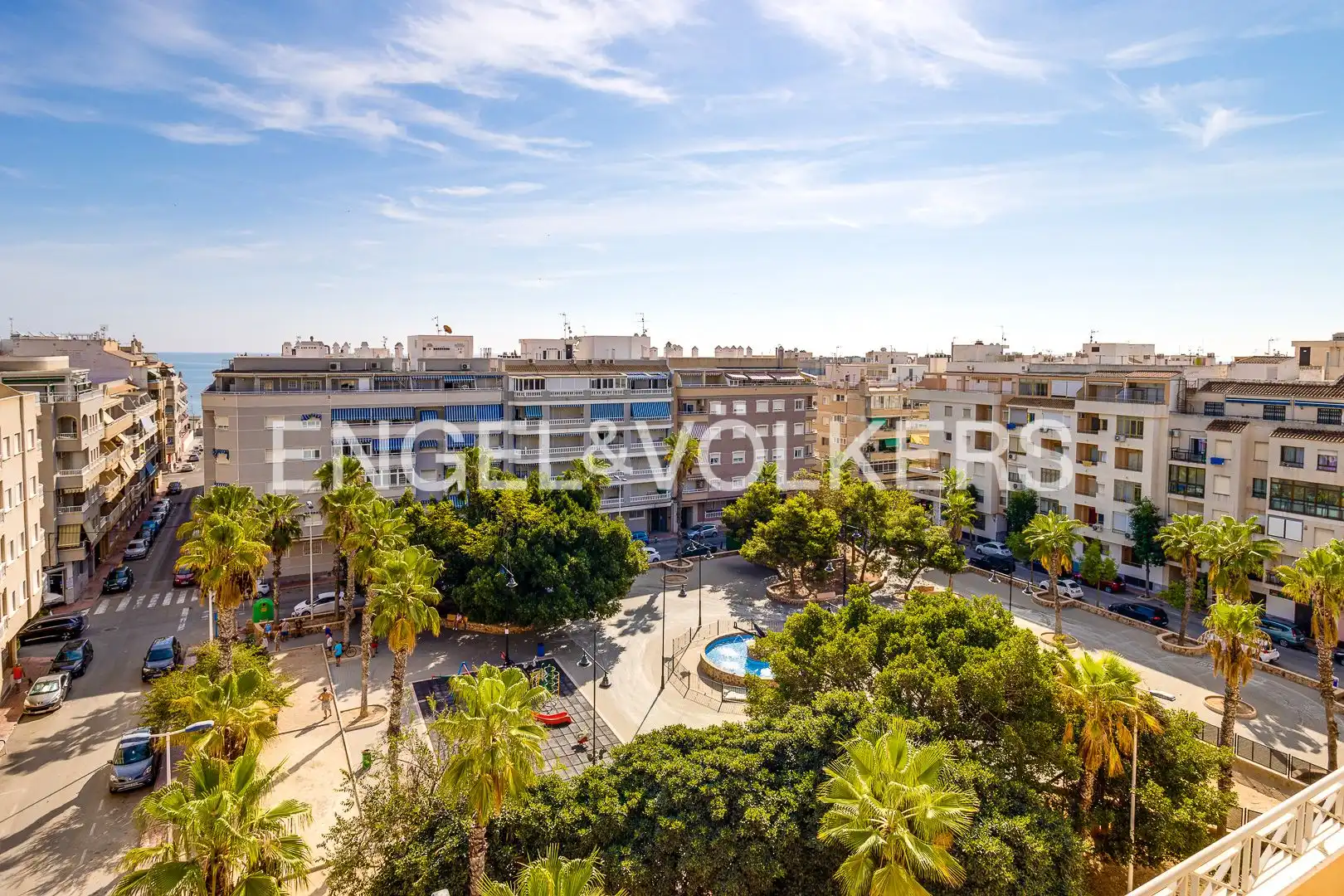 Außenansicht von Wohnung zum Verkauf in Torrevieja mit Klimaanlage, Heizung und Terrasse
