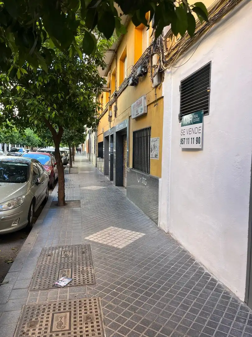 Außenansicht von Geschaftsraum zum Verkauf in Córdoba