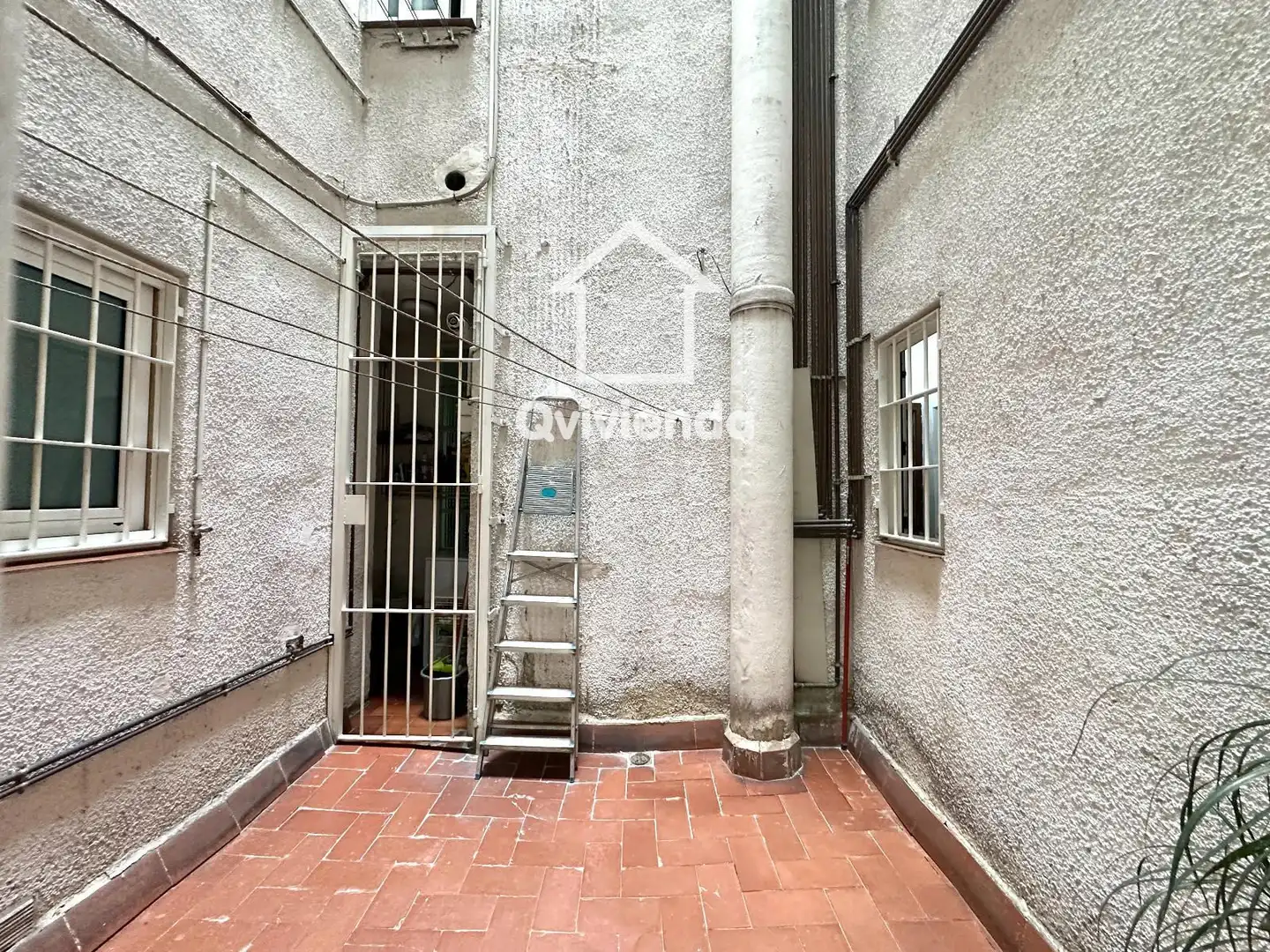 Außenansicht von Wohnung zum Verkauf in Creu Alta - Puiggener