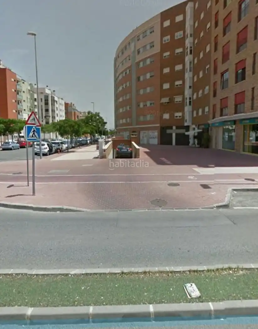 Aparcament de lloguer a Avenida Juan Carlos I 84, imagen 9