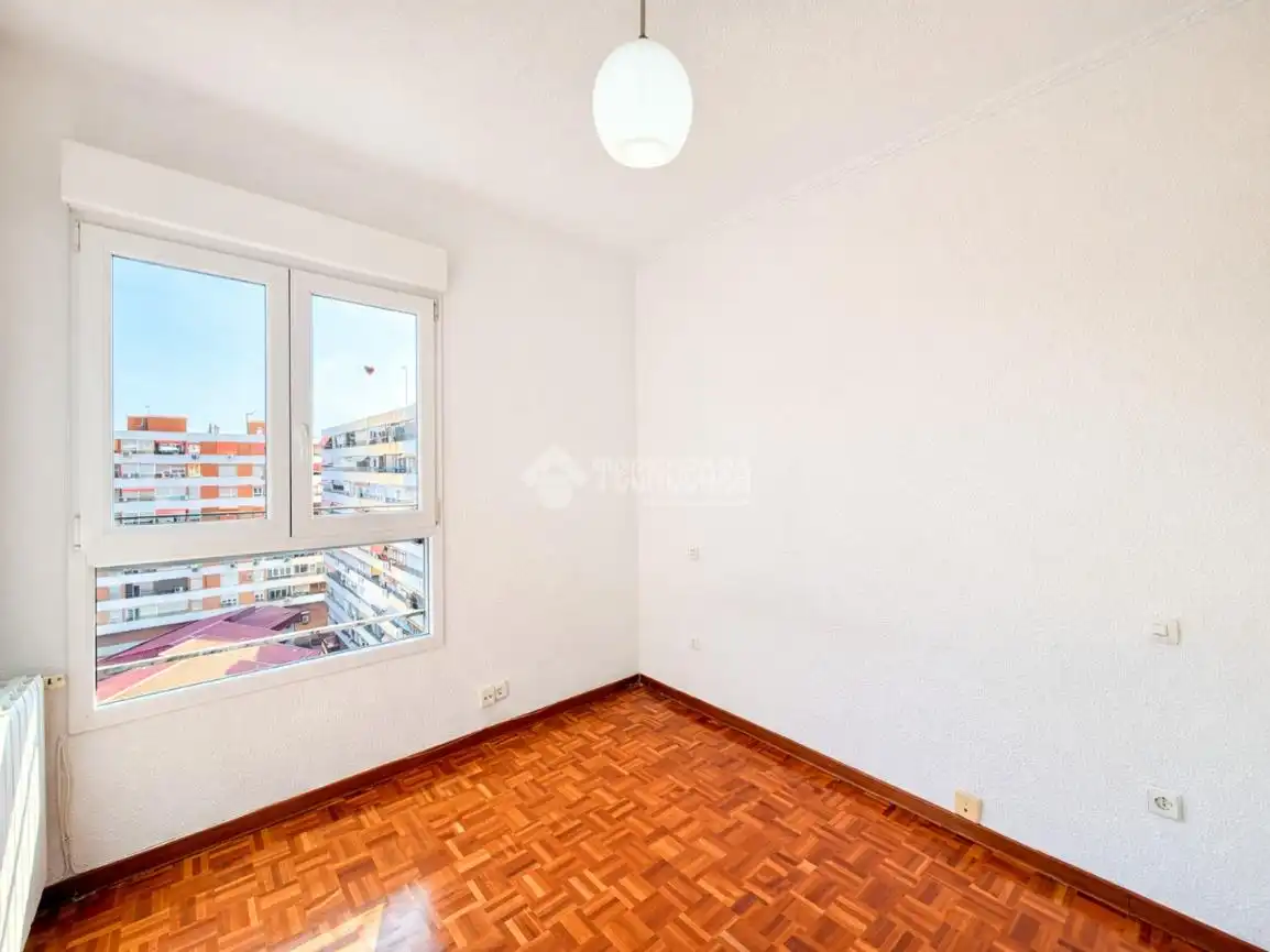 Schlafzimmer von Wohnung zum Verkauf in Madrid