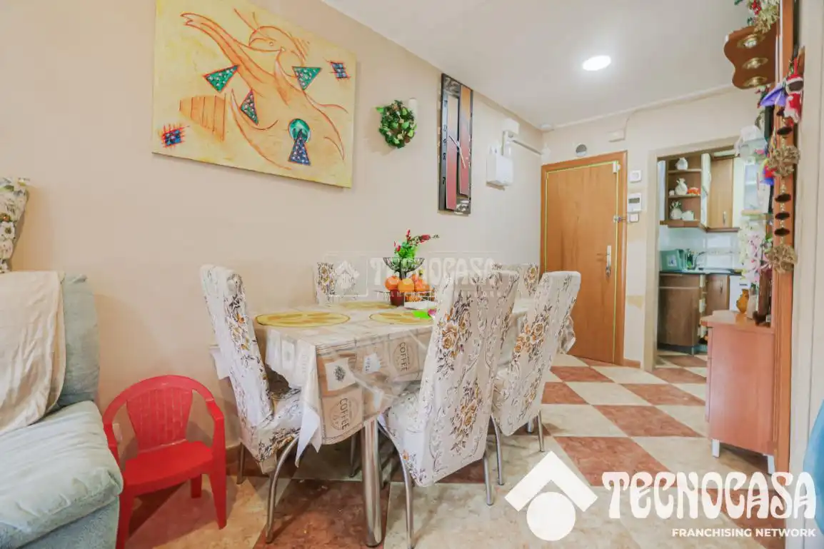 Esszimmer von Wohnung zum Verkauf in Badalona mit Klimaanlage und Balkon