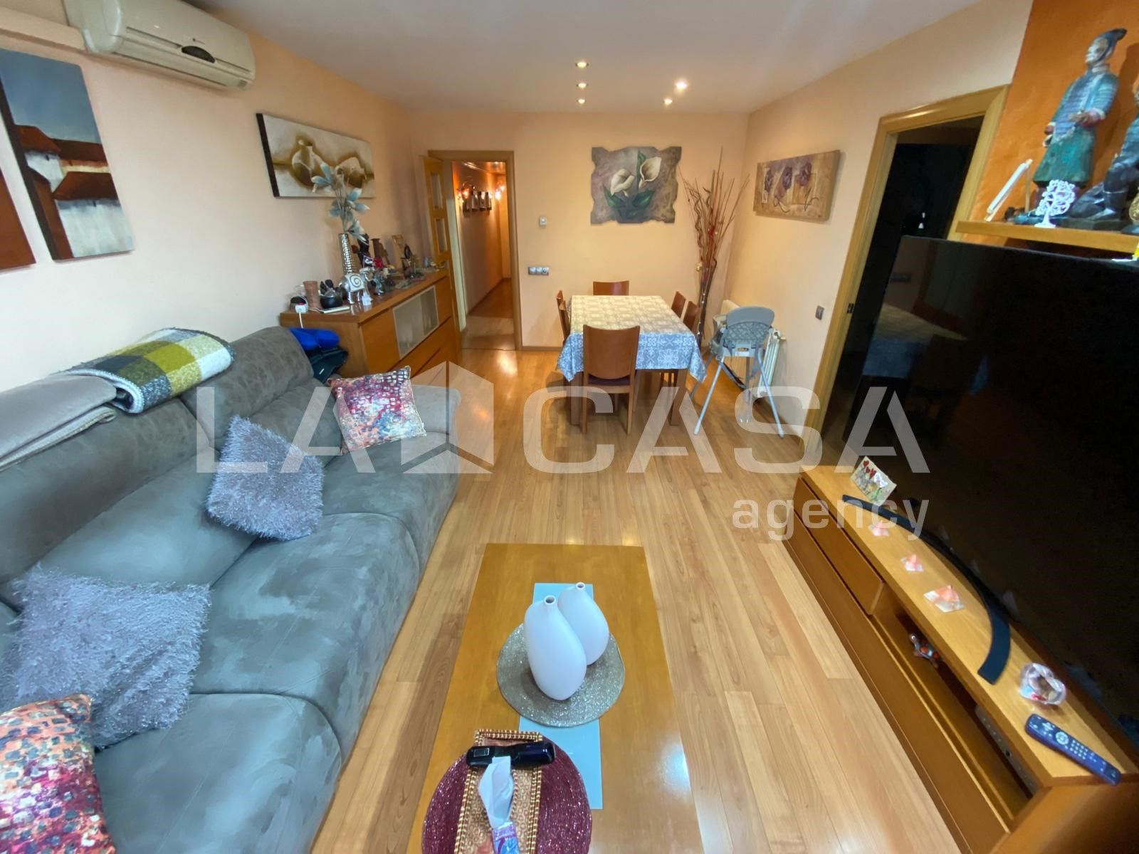 Flat for sale in Santa Coloma de Gramenet  with Heating and Balcony