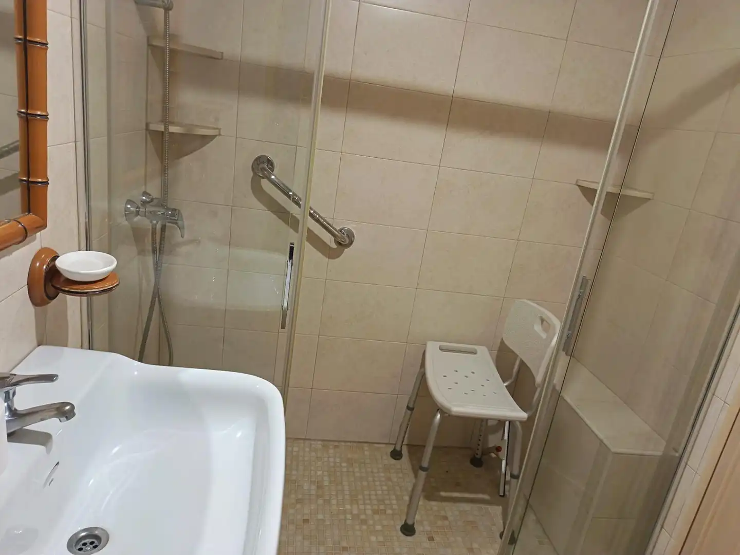 Baño de Piso en venta en Alicante / Alacant con Aire acondicionado, Trastero y Balcón