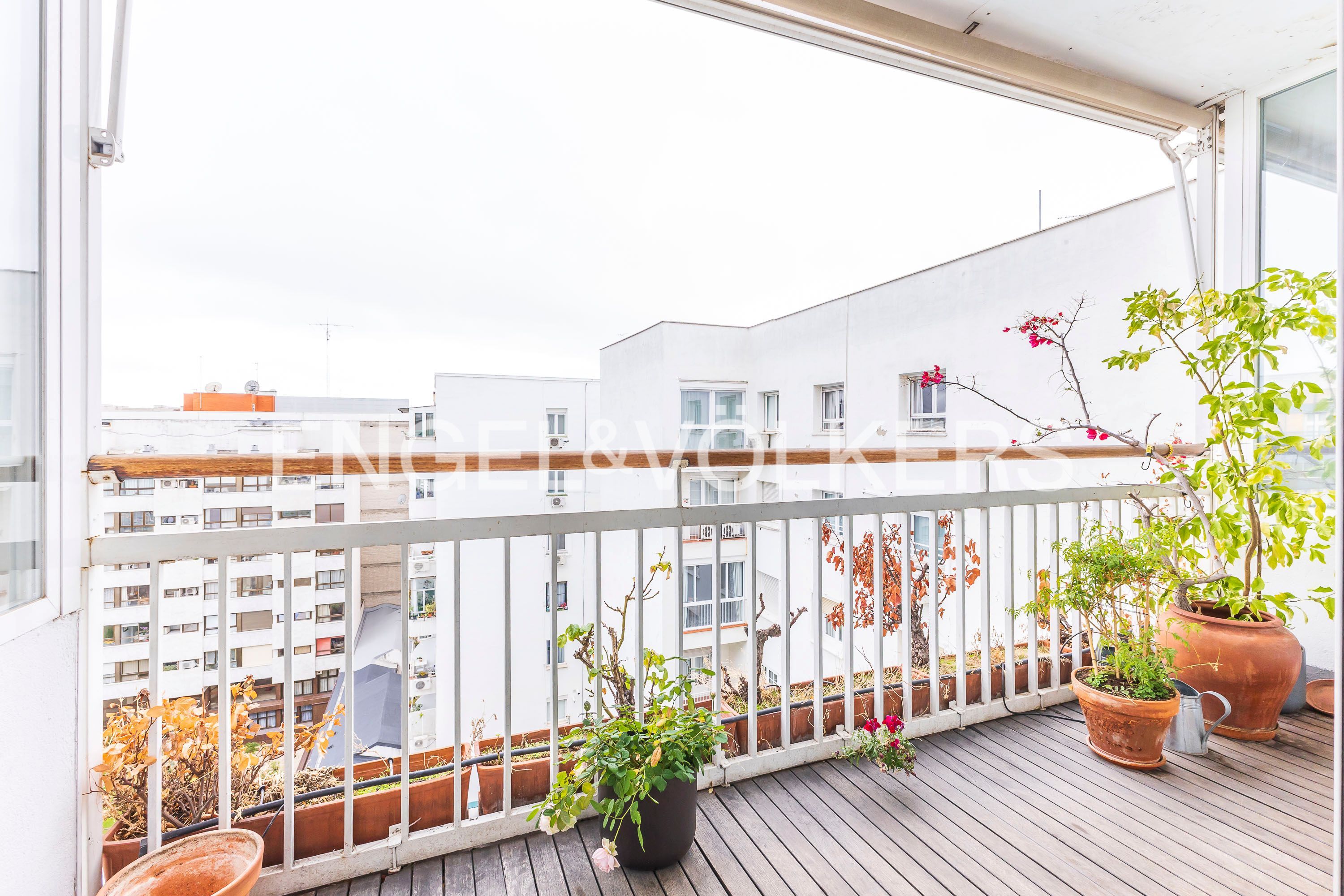 Balcony of Apartment for sale in  Madrid Capital  with Air Conditioner, Heating and Parquet flooring