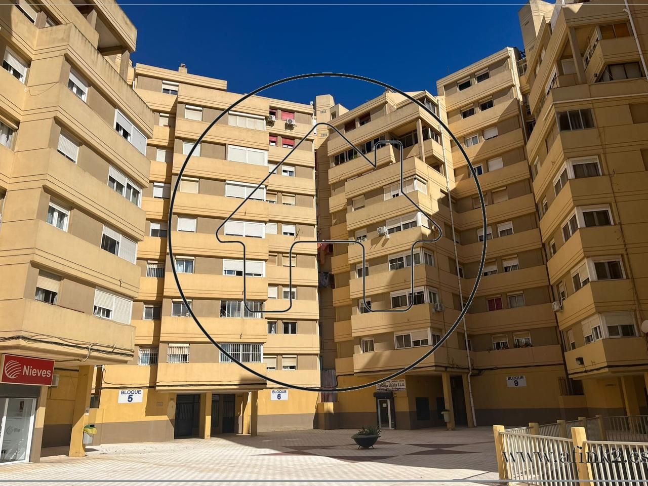 Exterior view of Flat for sale in La Línea de la Concepción  with Terrace