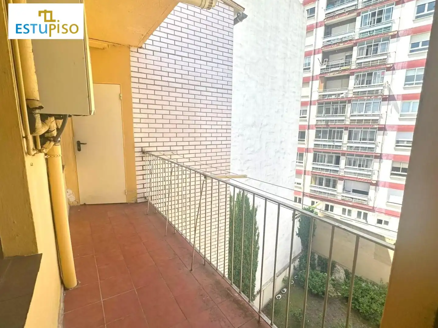Terrassa de Pis en venda en León Capital  amb Calefacció, Terrassa i Moblat