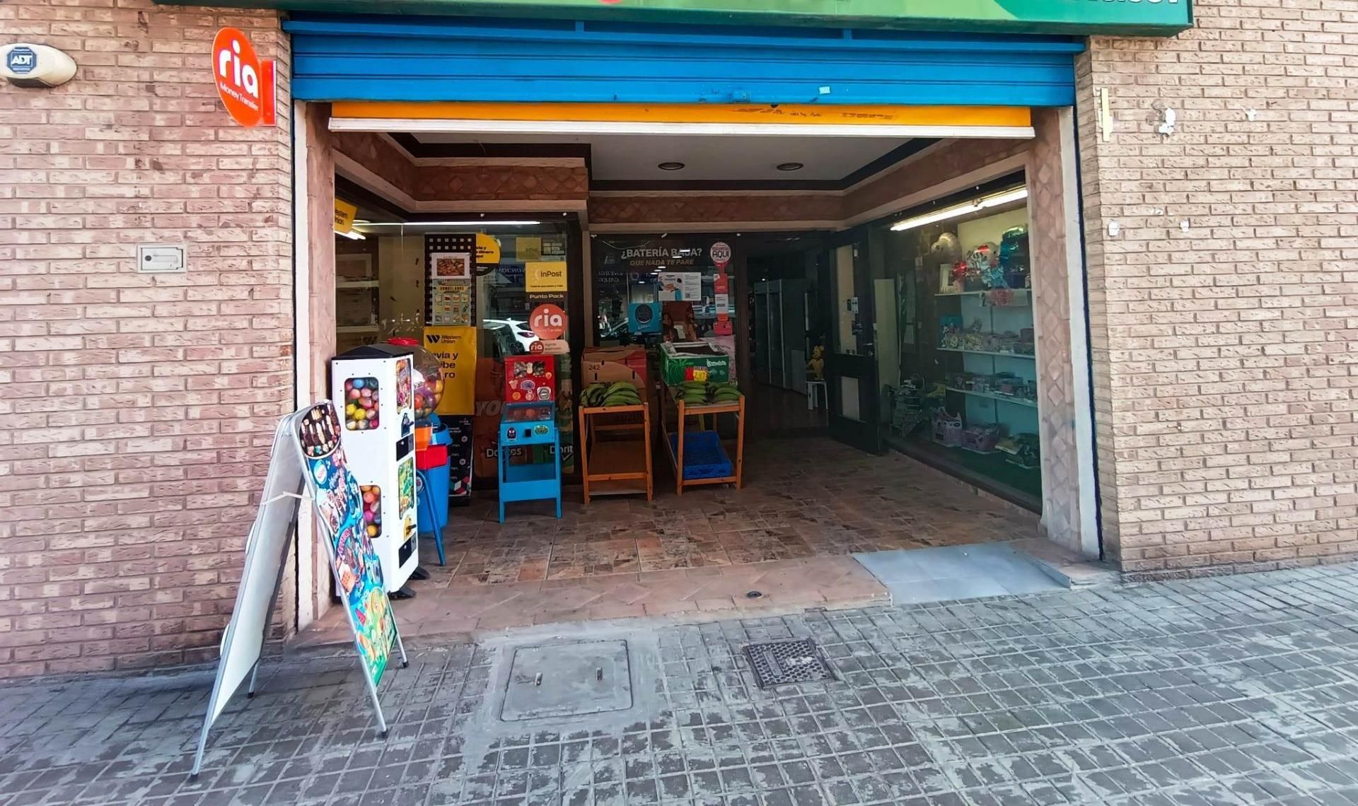 Premises to rent in  Valencia Capital  with Air Conditioner