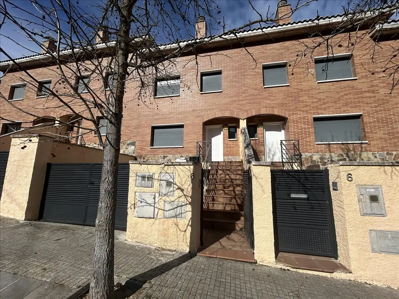 Casa adosada en venta en SURERA, Vallgorguina