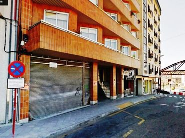 Local comercial en alquiler en Otero Pedrayo (Universidad - Lagunas)