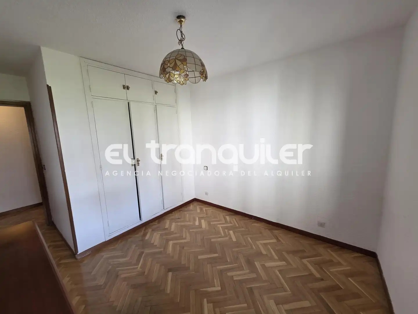 Bedroom of Flat for rent in Madrid  with Parquet flooring, Terrace and Furnished