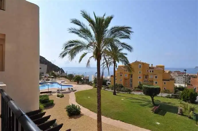 Apartament amb piscina en venda a Maryvilla
