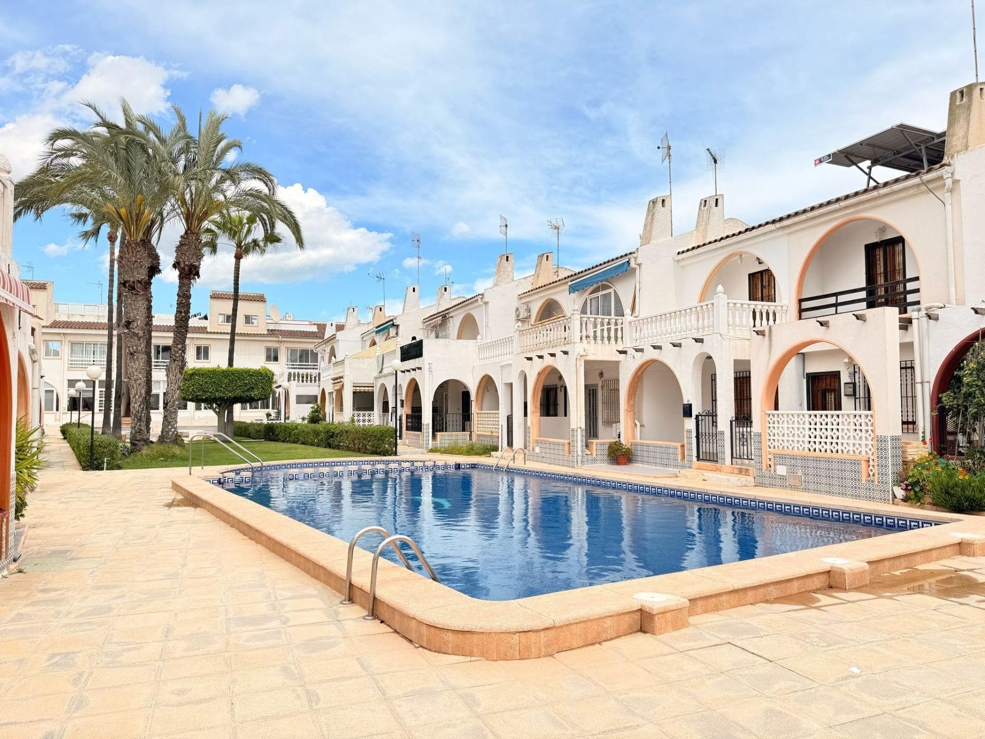 Exterior view of Country house for sale in Torrevieja  with Air Conditioner, Swimming Pool and Community pool