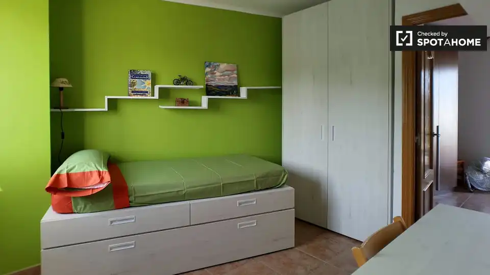 Habitació a Trinitat Vella