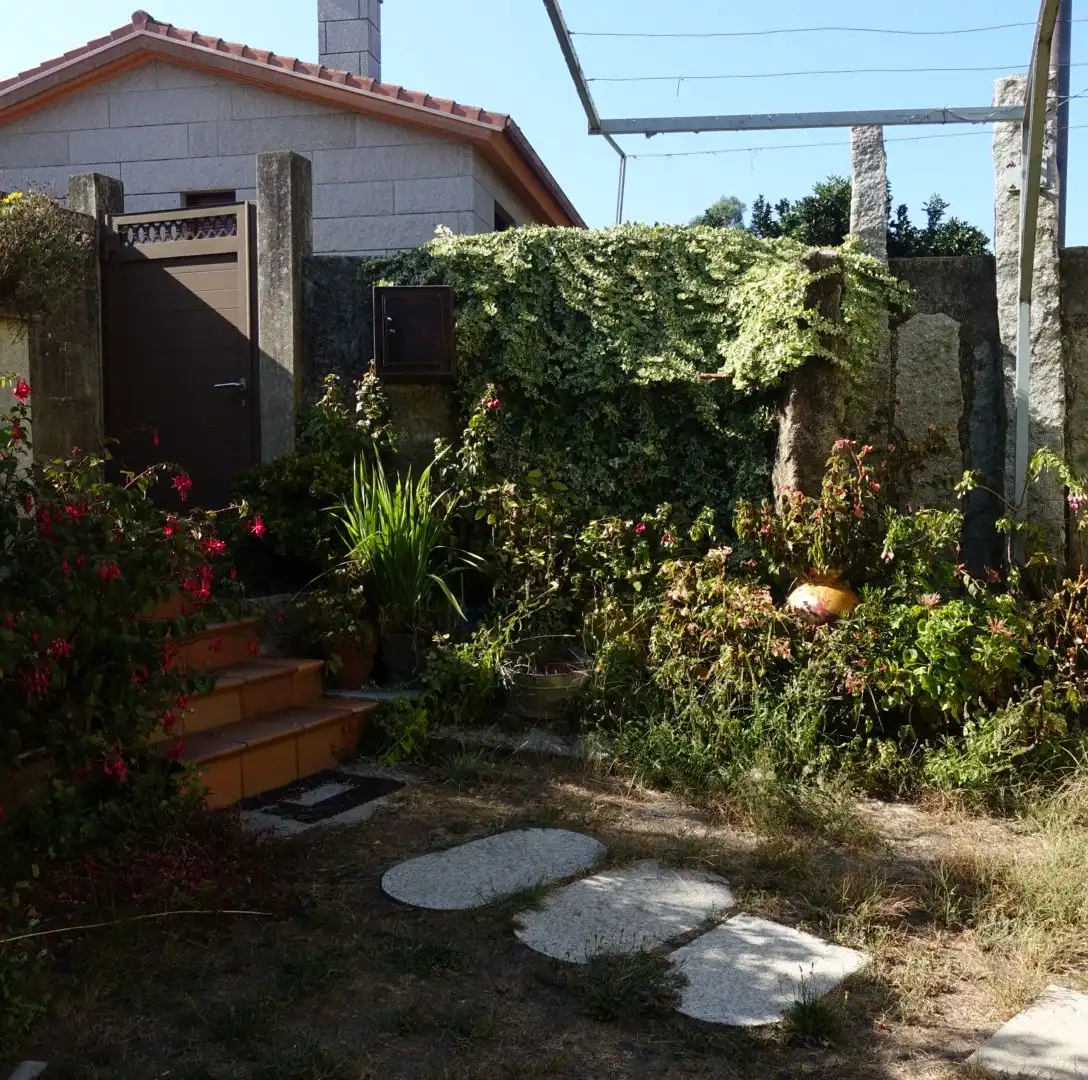 Garden of Houses for sale in Ponteareas, Pontevedra