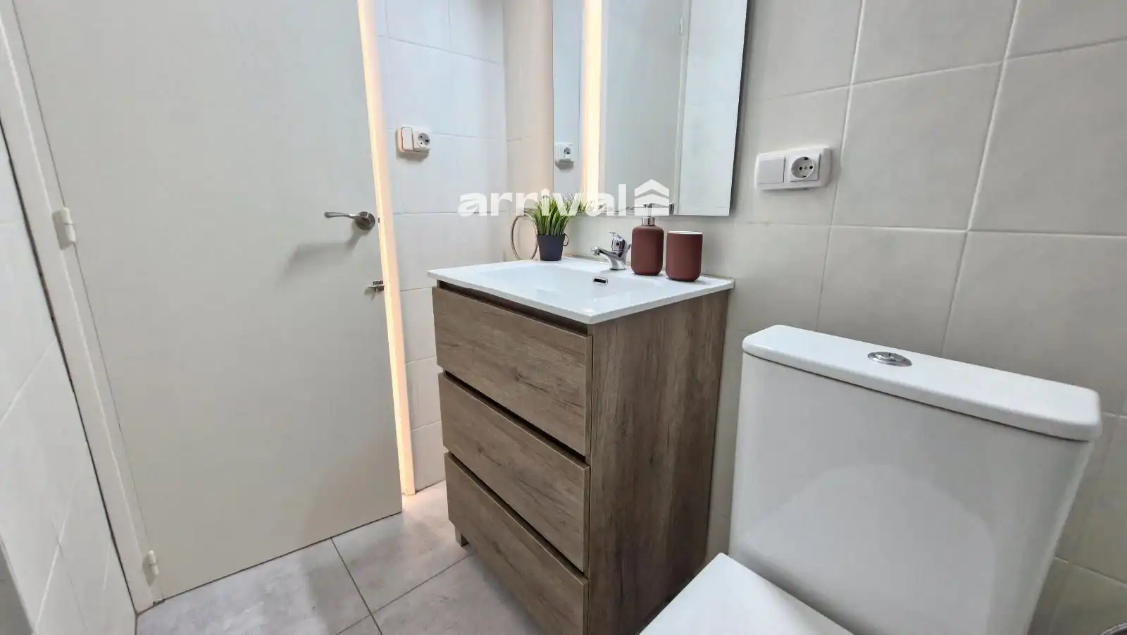 Baño de Piso en venta en Alfafar con Aire acondicionado, Terraza y Balcón