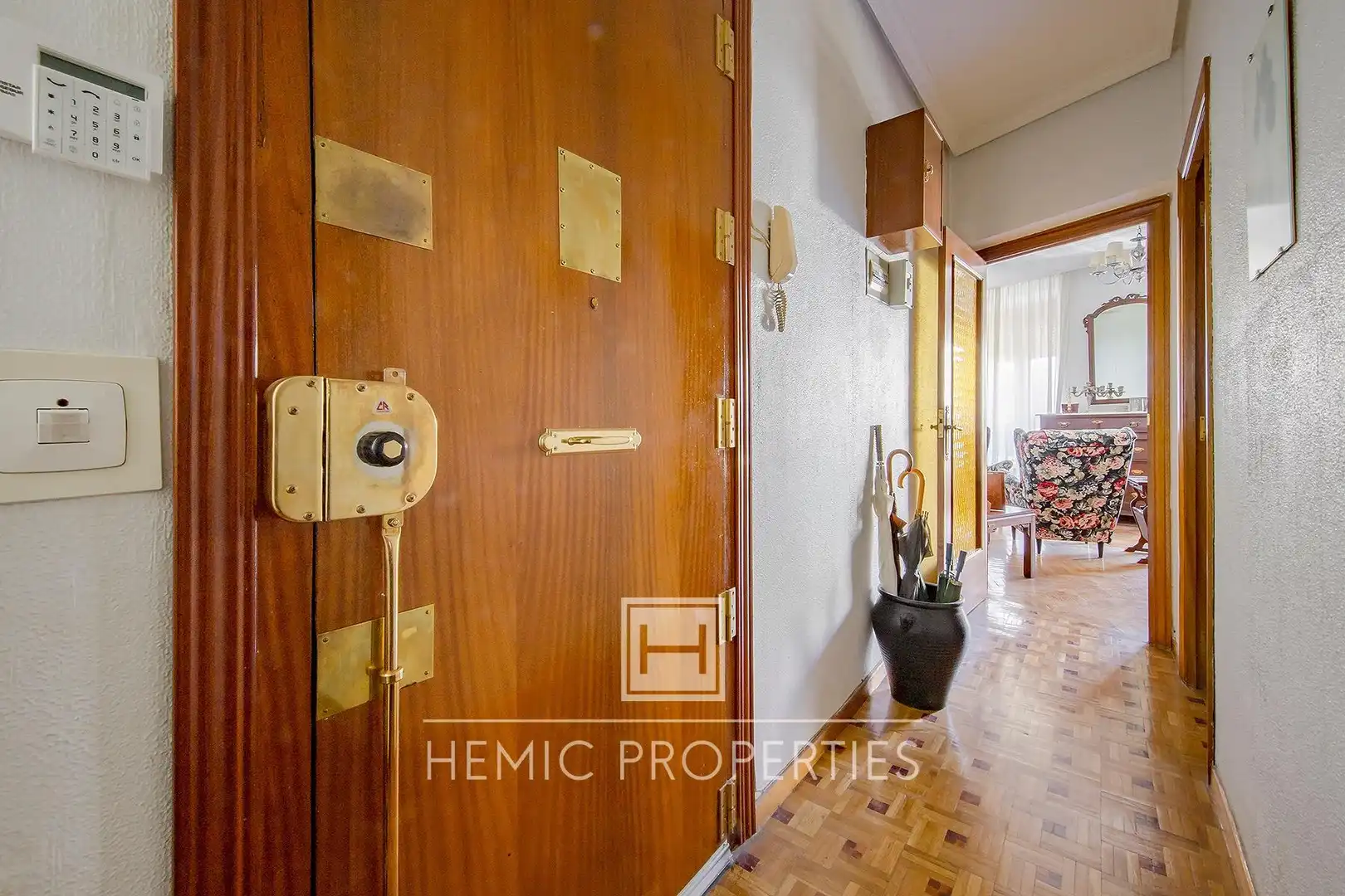 Piso en venta en Madrid con Trastero y Balcón