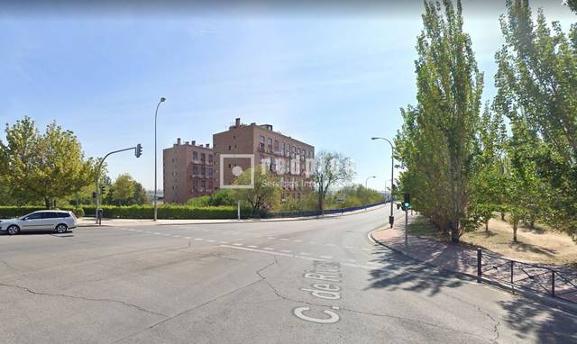 Loft en Venta en de Vicálvaro a la Estación de O`Donnell en Ambroz