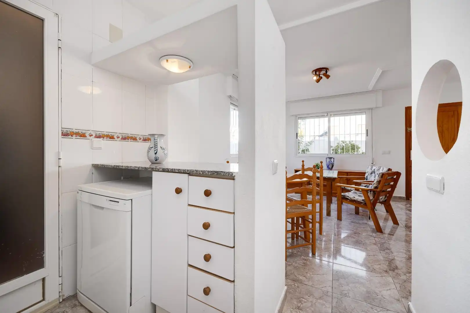 Cocina de Casa o chalet en venta en Torrevieja con Jardín privado, Terraza y Trastero