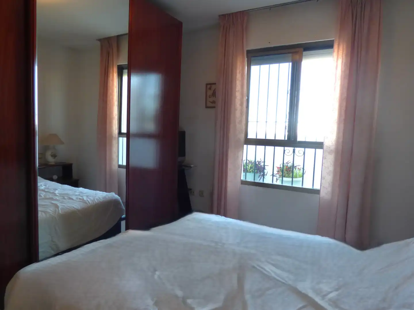 Schlafzimmer von Dachboden zum Verkauf in Cádiz mit Heizung und Terrasse