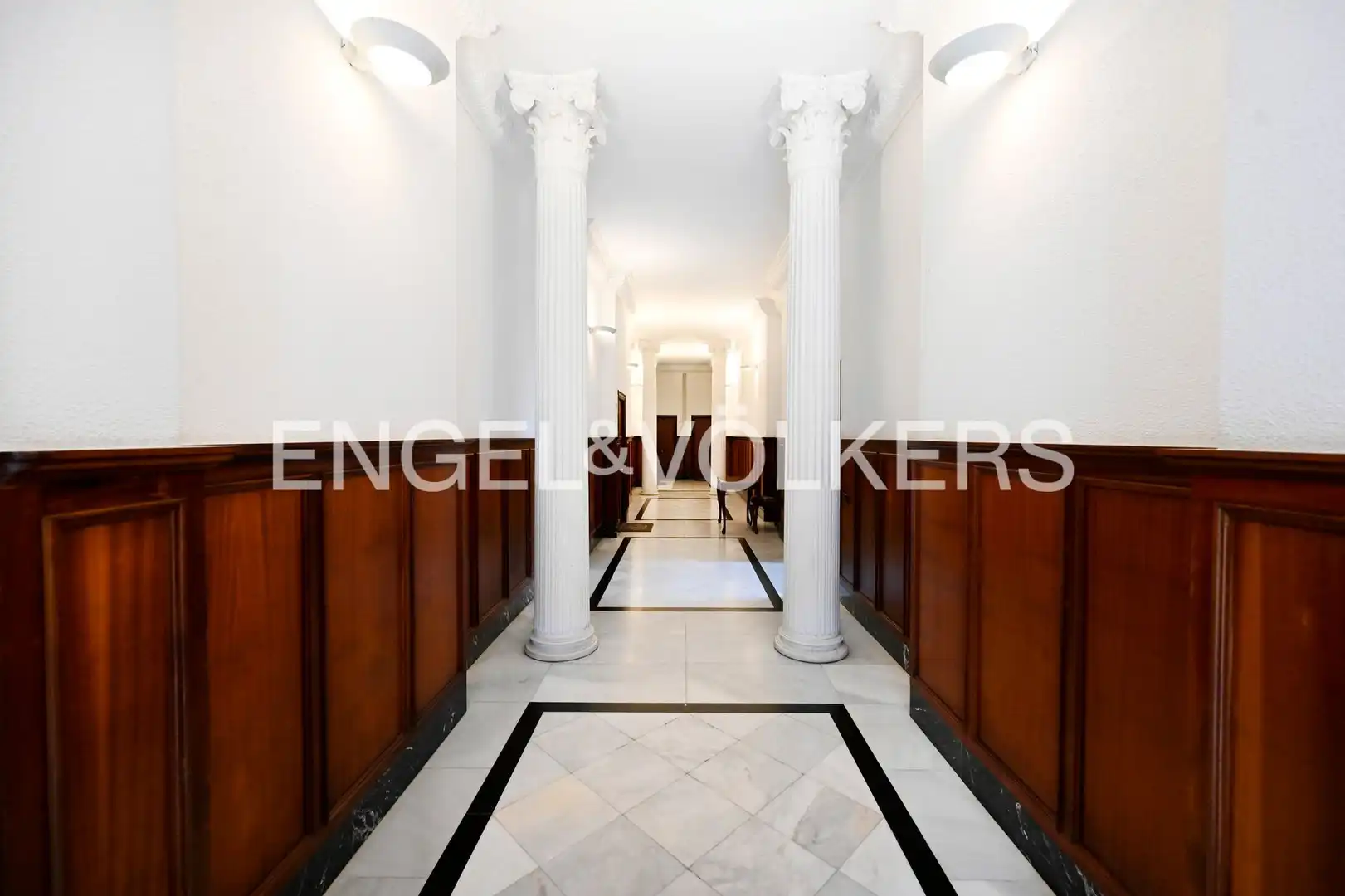 Maisonette zur Miete in Santander mit Heizung, Privatgarten und Parkett