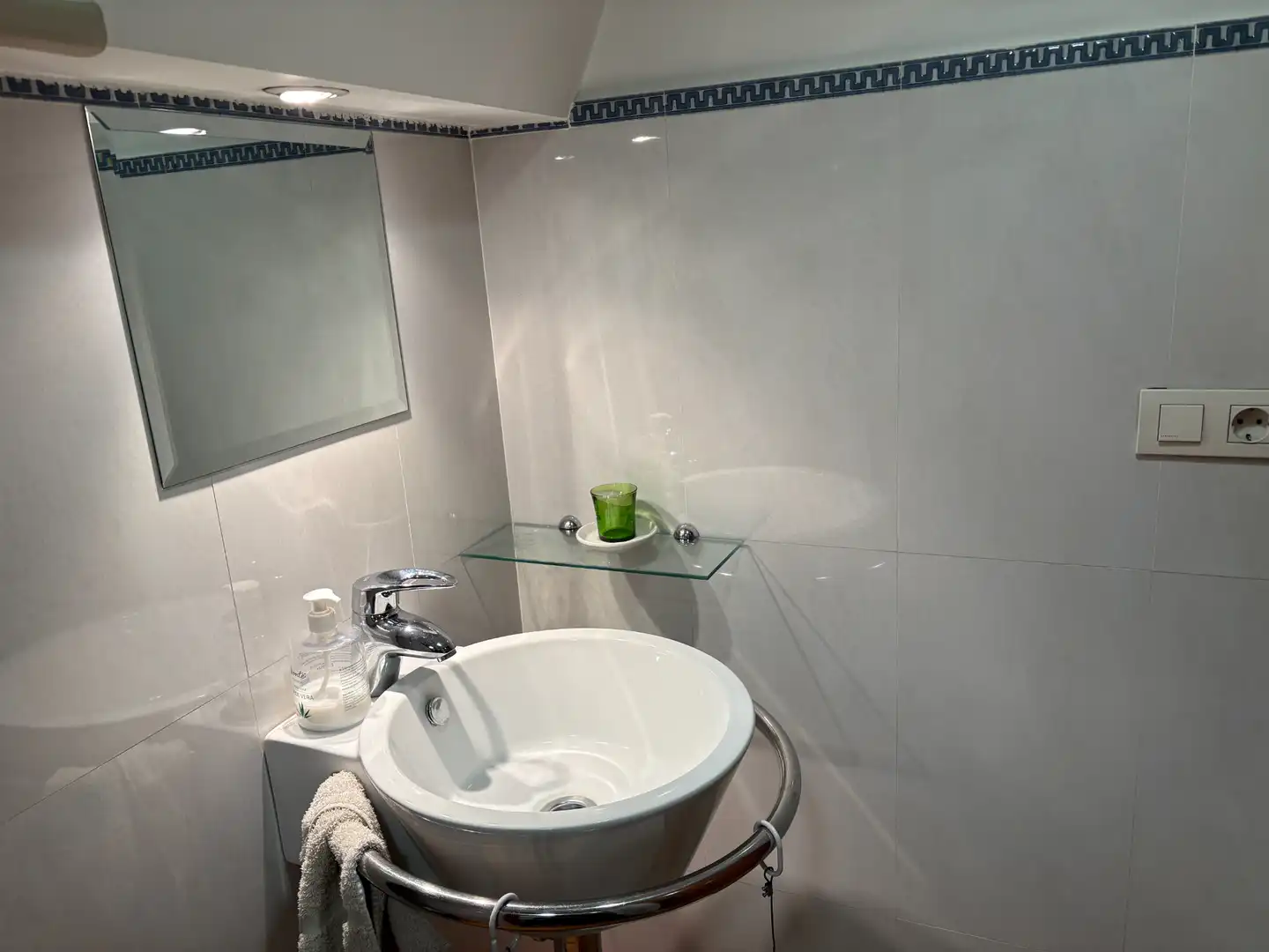 Baño de Local de alquiler en Valladolid con Aire acondicionado, Calefacción y Amueblado