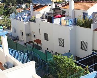 Vista exterior de Casa adosada en venda en Torremolinos amb Terrassa