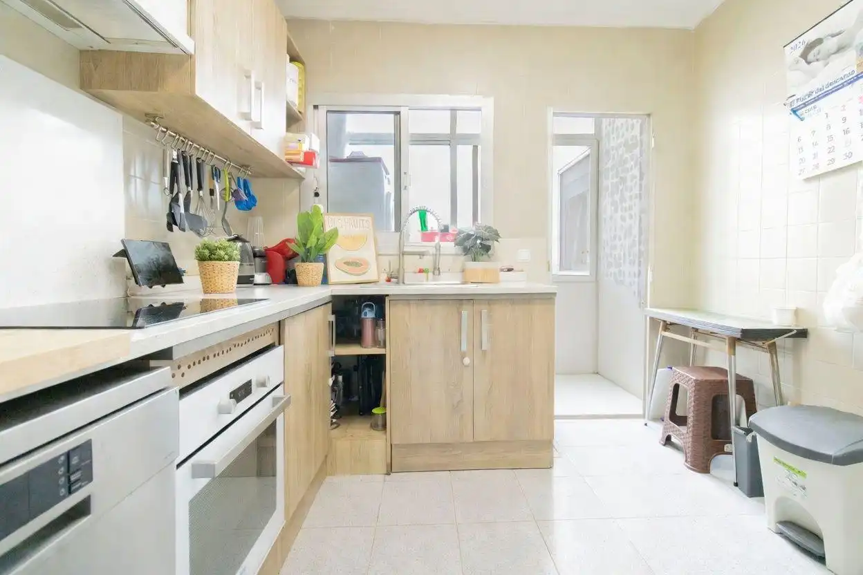 Cocina de Piso en venta en Valencia con Aire acondicionado, Trastero y Balcón