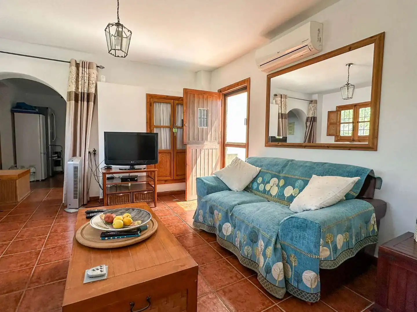 Sala d'estar de Finca rústica en venda en Salobreña amb Aire condicionat, Terrassa i Traster