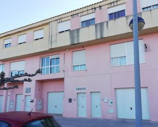 Vista exterior de Casa adosada en venda en Sant Joan de Moró amb Alarma