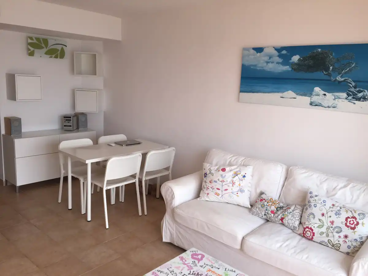 Sala de estar de Apartamento en venta en Santa Eulària des Riu con Aire acondicionado, Terraza y Amueblado