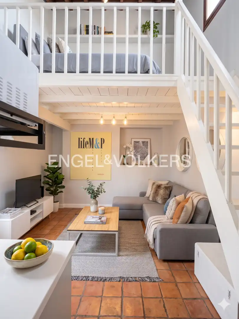 Sala de estar de Dúplex en venta en Sevilla con Calefacción
