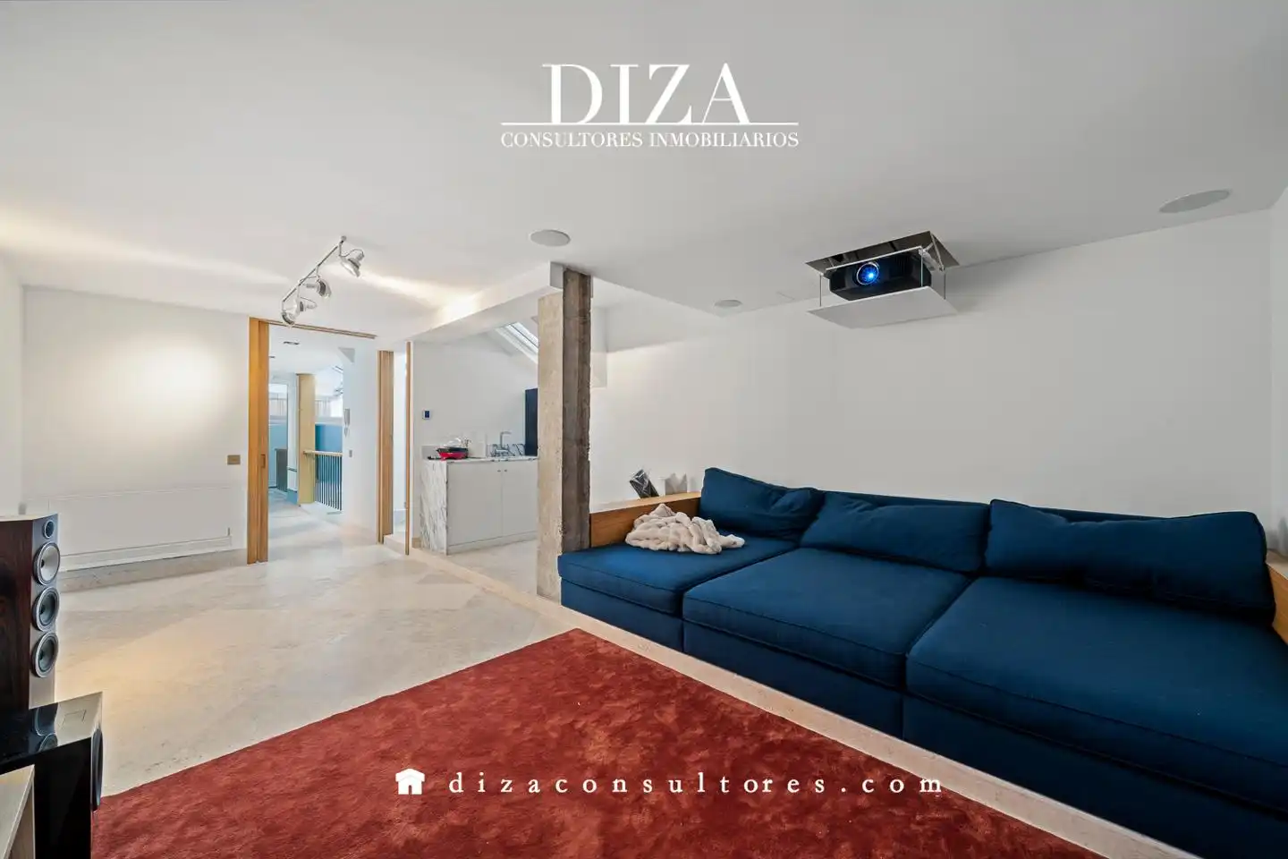 Living room of Attic for sale in Madrid  with Air Conditioner, Terrace and Storage room