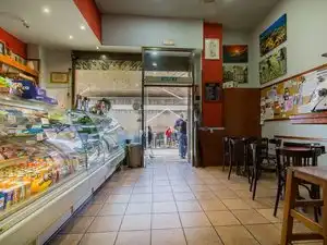Geschaftsraum zum Verkauf in Badalona mit Klimaanlage, Heizung und Terrasse