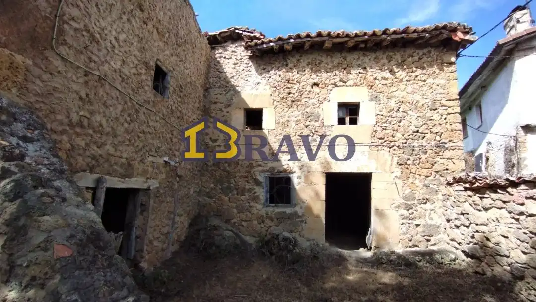 Exterior view of Industrial buildings for sale in Medina de Pomar