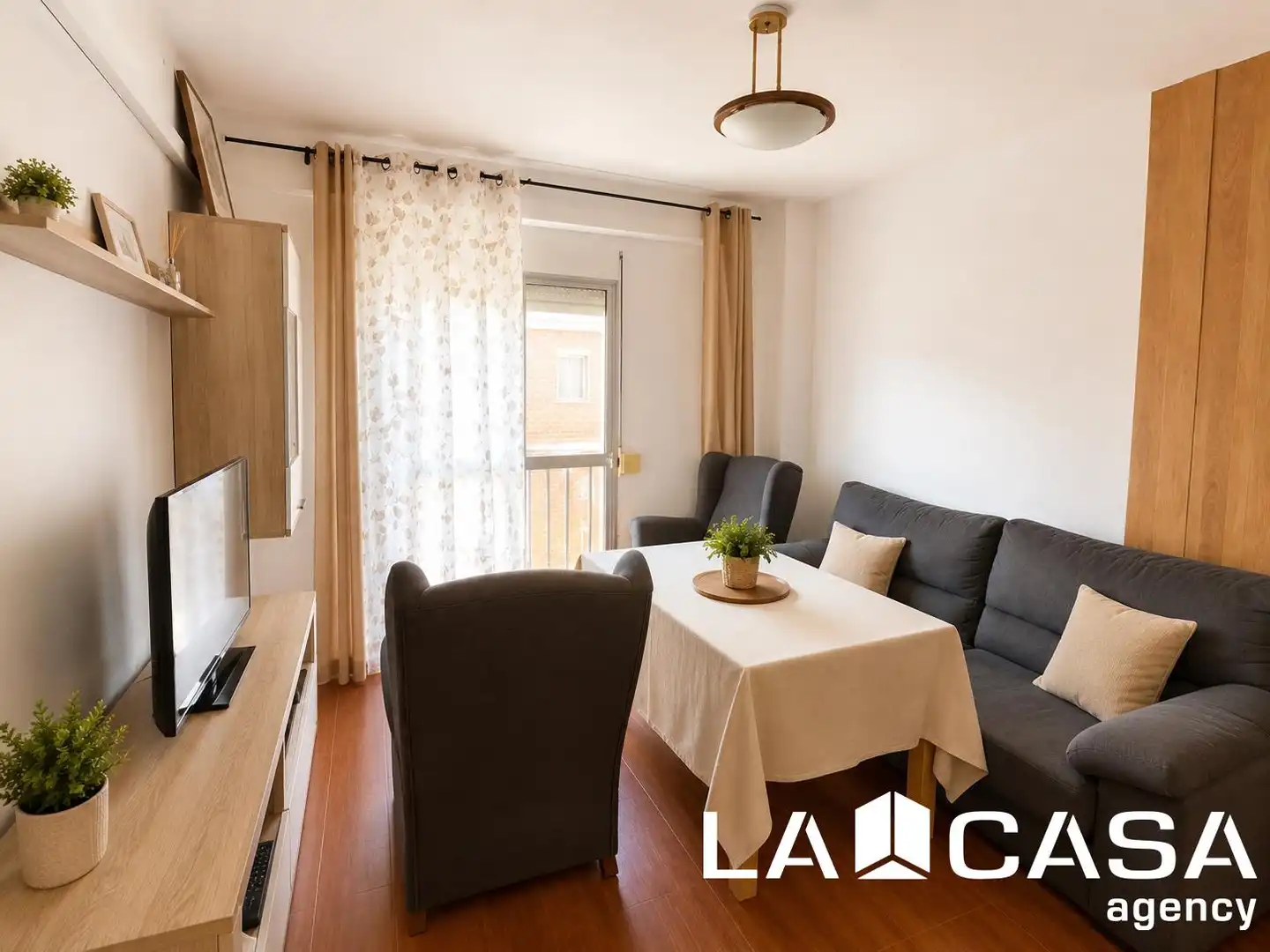 Sala d'estar de Pis en venda en Dos Hermanas amb Terrassa
