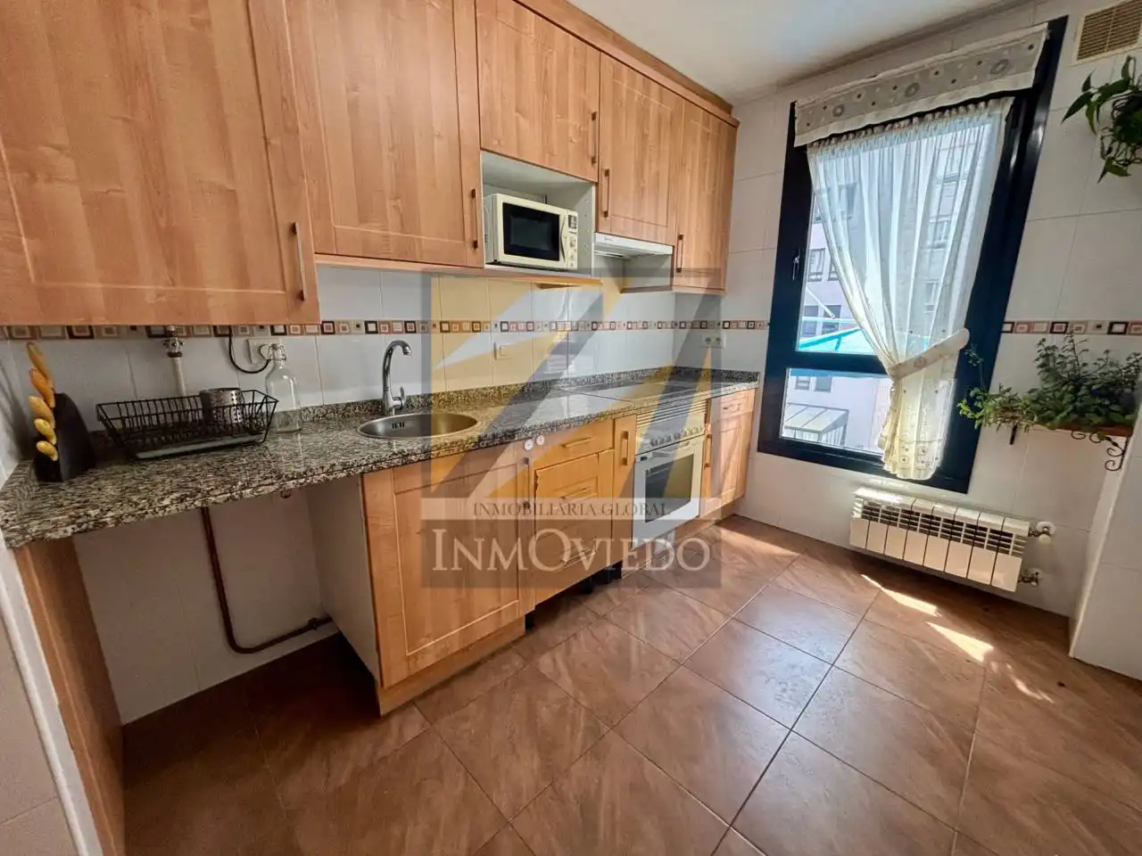 Küche von Wohnung zum Verkauf in Oviedo  mit Heizung und Abstellraum