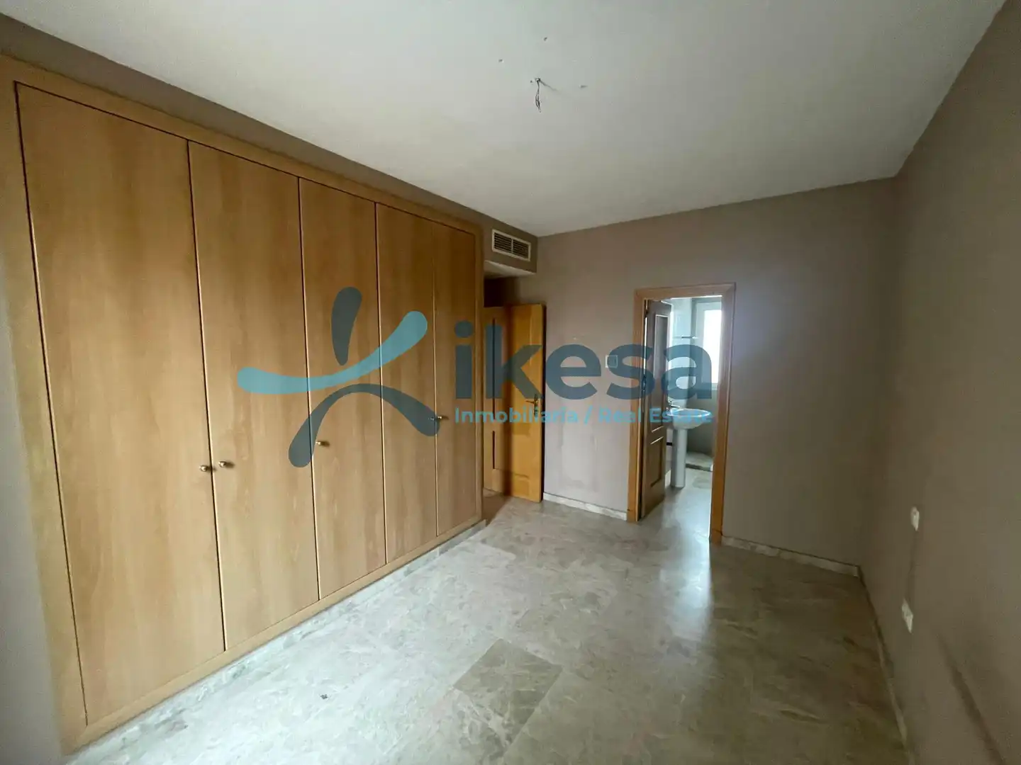 Casa adosada en venta en Castilleja de la Cuesta con Aire acondicionado