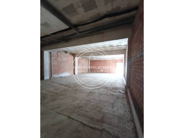 Nave industrial en Alquiler en Avenida Primero de Mayo en Tarifa ciudad