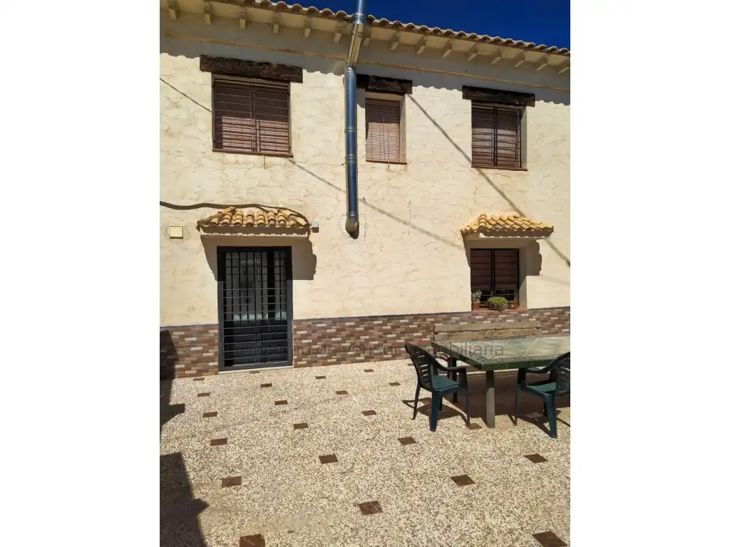 Country homes for sale in Baza