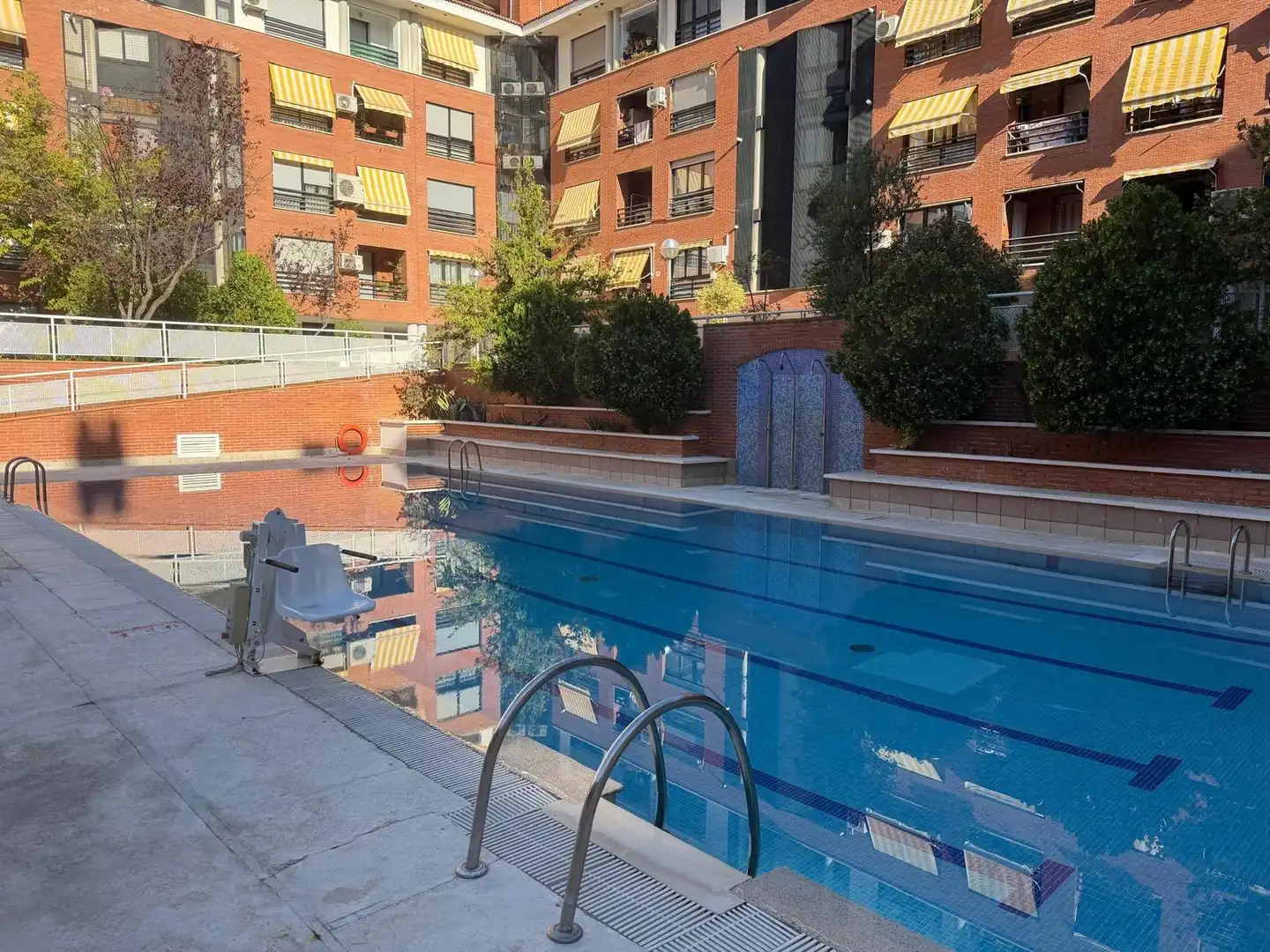 Piso de alquiler en Calle LA CENICIENTA, Palomeras Bajas