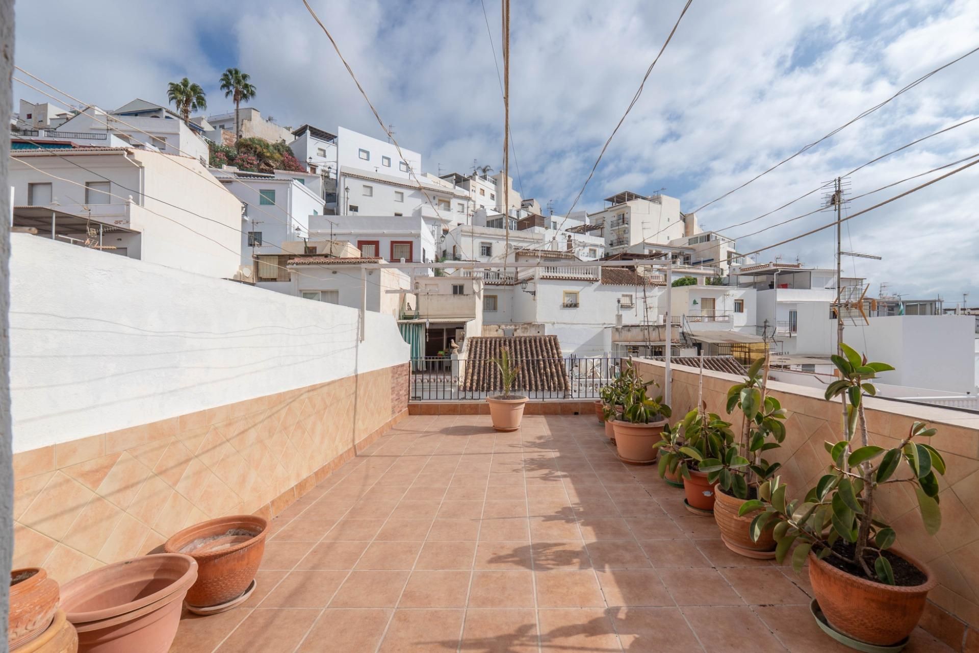 Vista exterior de Casa o chalet en venta en Salobreña con Aire acondicionado y Terraza