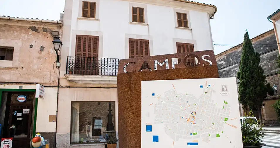 Casa pareada con piscina en venta en Campos poble, imagen 5