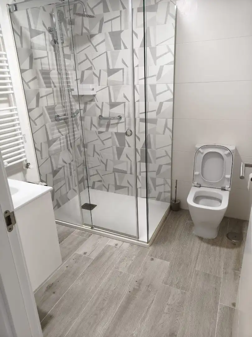 Bathroom of Flat for rent in Fisterra  with Furnished, Oven and Washing machine