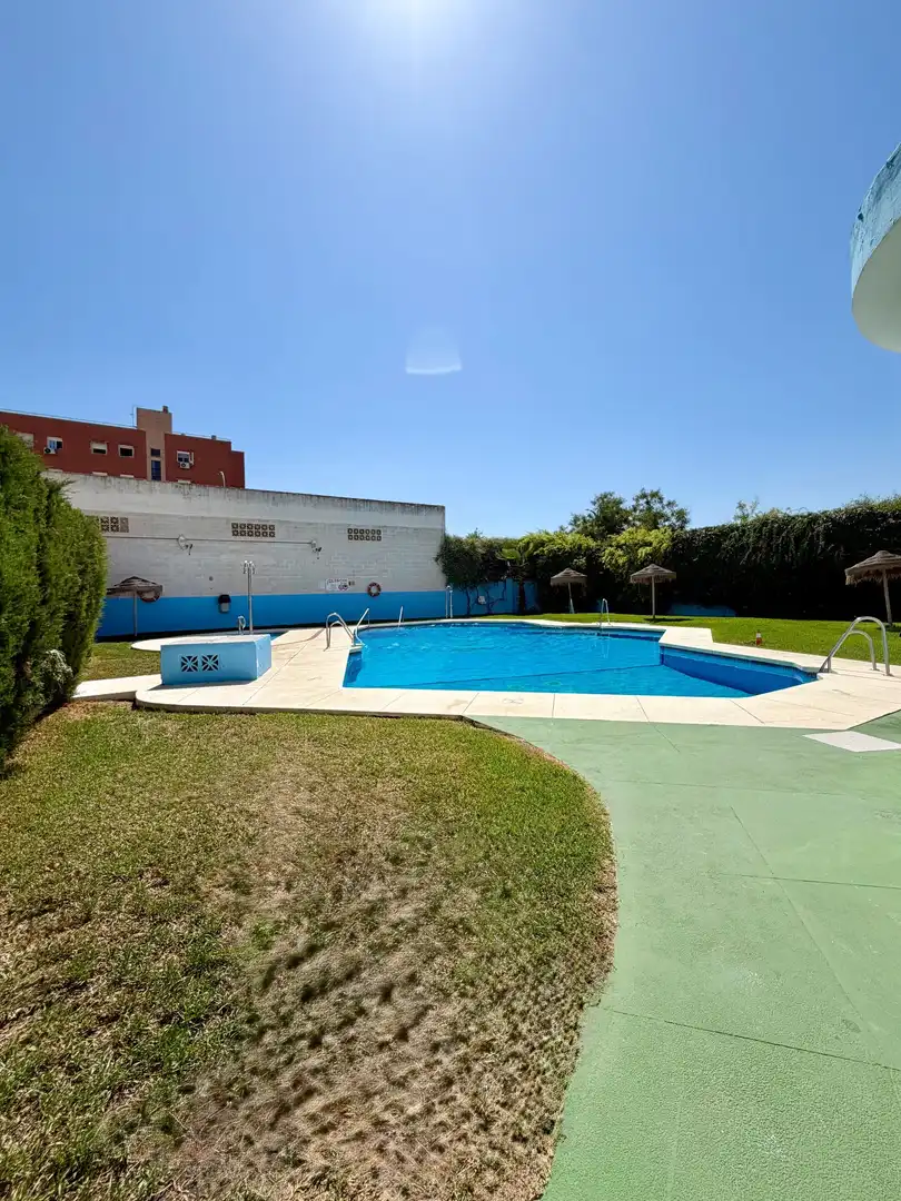 Pis amb piscina en venda a Isaac Peral
