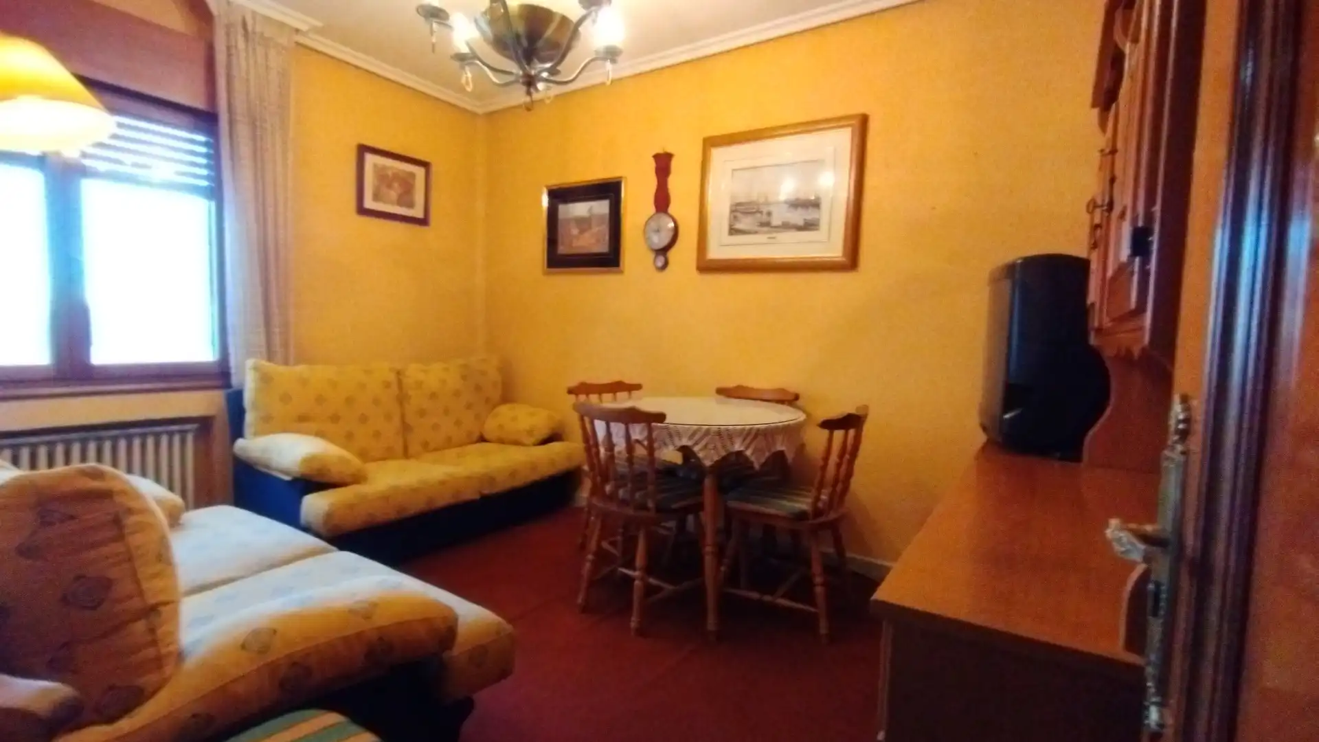 Sala d'estar de Casa adosada en venda en Medina del Campo